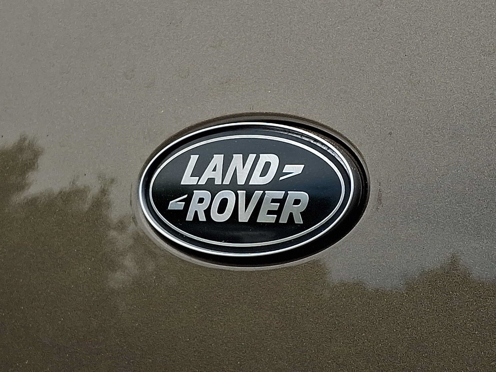 Used 2022 Land Rover Defender 110 X-Dynamic SE AWD/4WD image 37