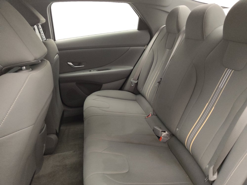 Used 2025 Hyundai Elantra Sport w/ Cargo Package FWD image 18