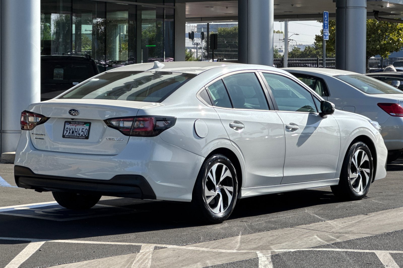 Certified 2025 Subaru Legacy Premium AWD/4WD image 4