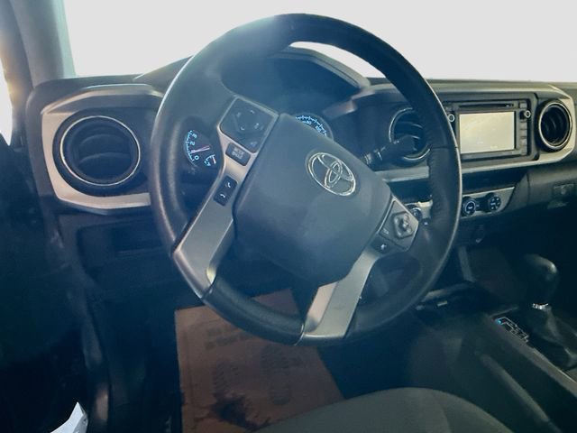 Used 2017 Toyota Tacoma SR5 w/ Tow Package image 11