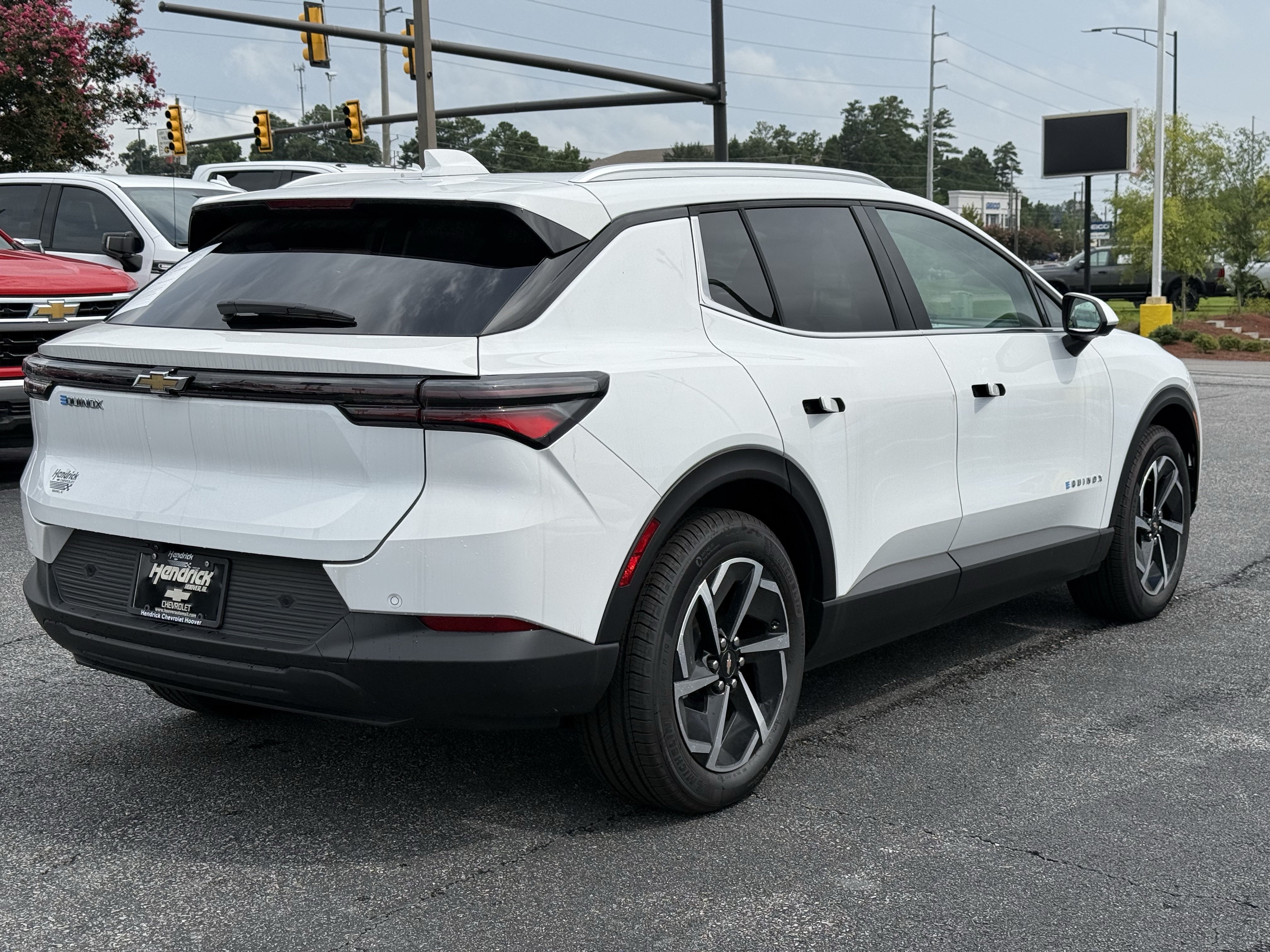 New 2026 Chevrolet Equinox EV LT FWD image 10