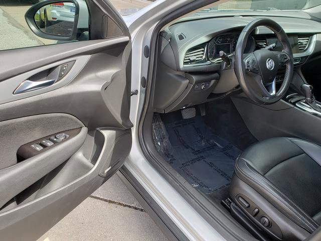 Used 2019 Buick Regal Preferred w/ Sights and Sounds Package image 10