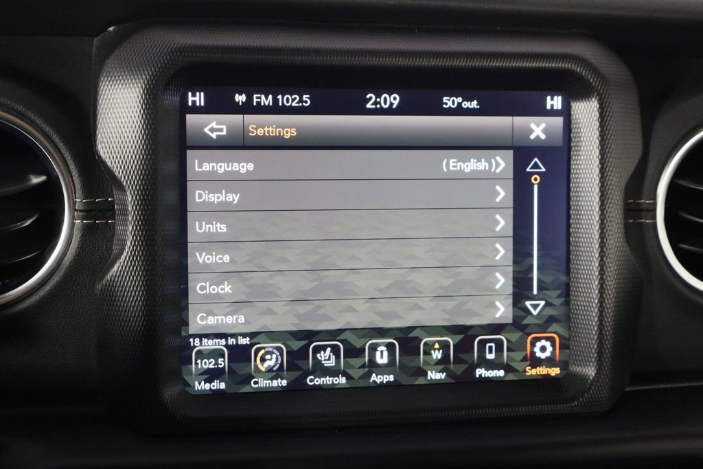 Used 2022 Jeep Wrangler Unlimited Sahara w/ Dual Top Group image 33