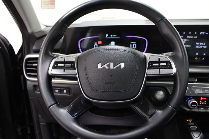 Used 2025 Kia Telluride S AWD/4WD image 37