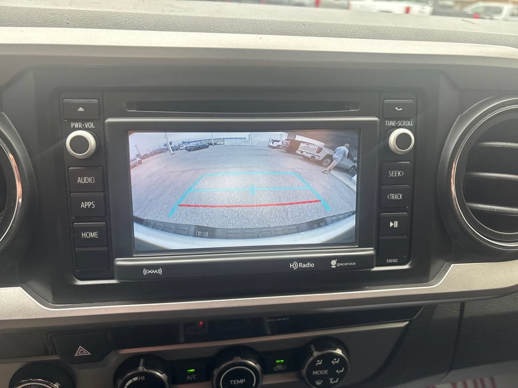 Used 2018 Toyota Tacoma SR5 AWD/4WD image 24