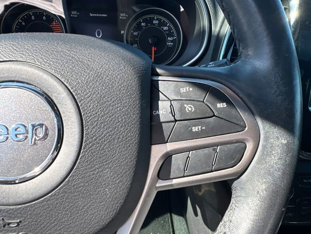 Used 2019 Jeep Cherokee High Altitude AWD/4WD image 34