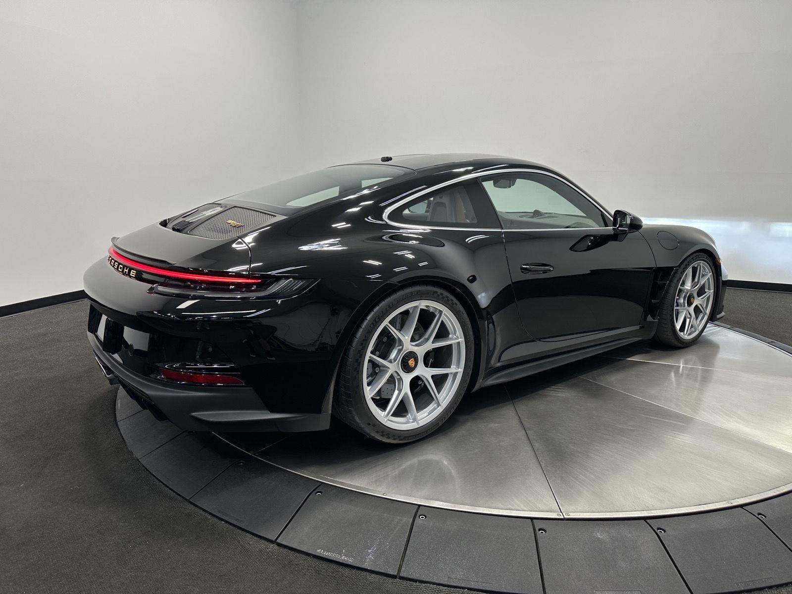 Certified 2024 Porsche 911 GT3 RS RWD image 7