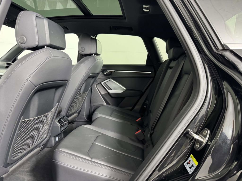 Used 2020 Audi Q3 2.0T Premium Plus w/ Premium Plus Package image 33