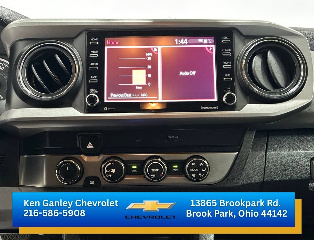 Used 2020 Toyota Tacoma SR5 AWD/4WD image 13