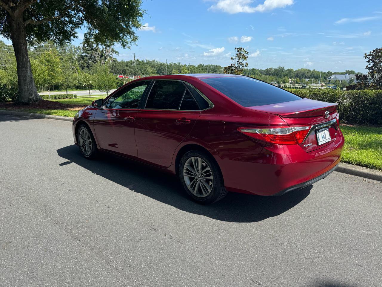 Used 2016 Toyota Camry SE FWD image 11