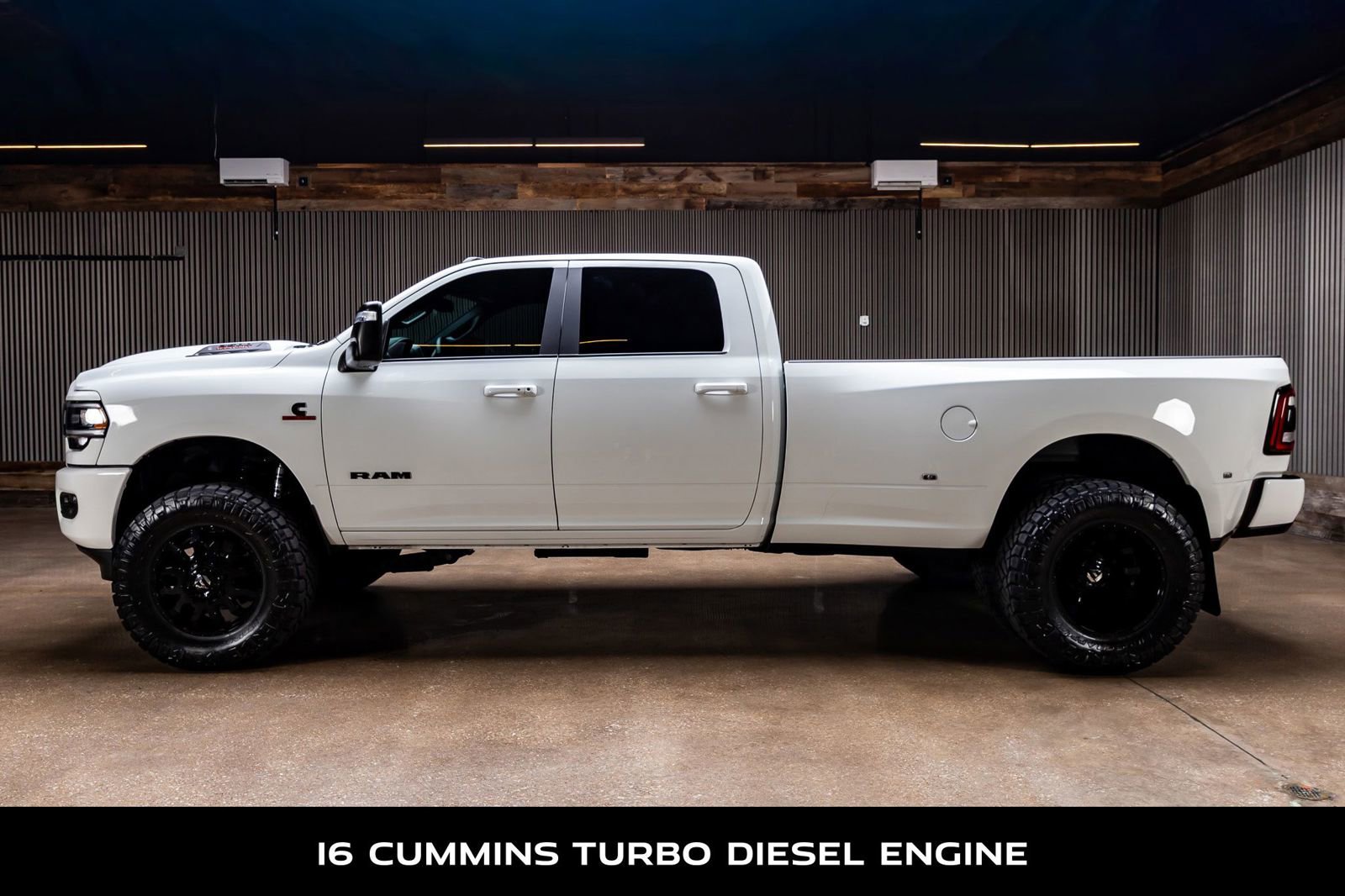 Used 2024 RAM 3500 Laramie w/ Night Edition AWD/4WD image 6