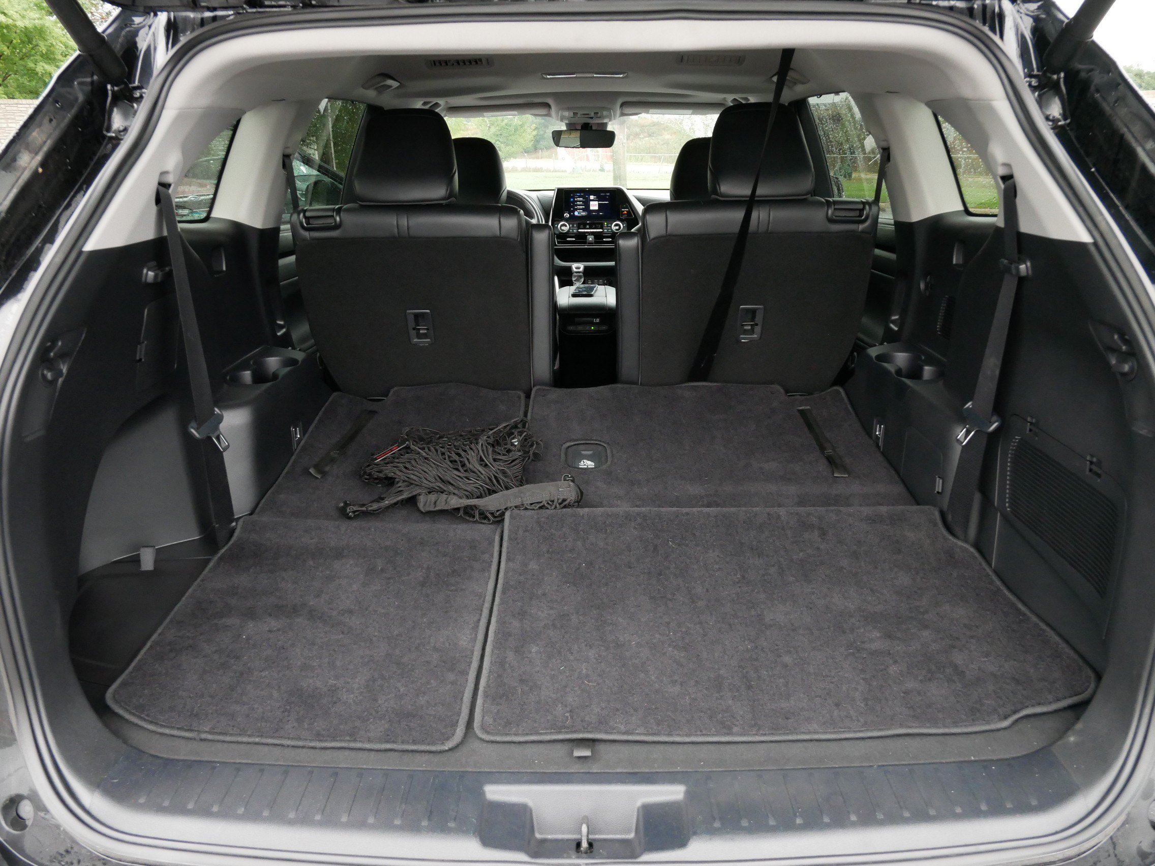 Used 2024 Toyota Highlander XLE AWD/4WD image 18