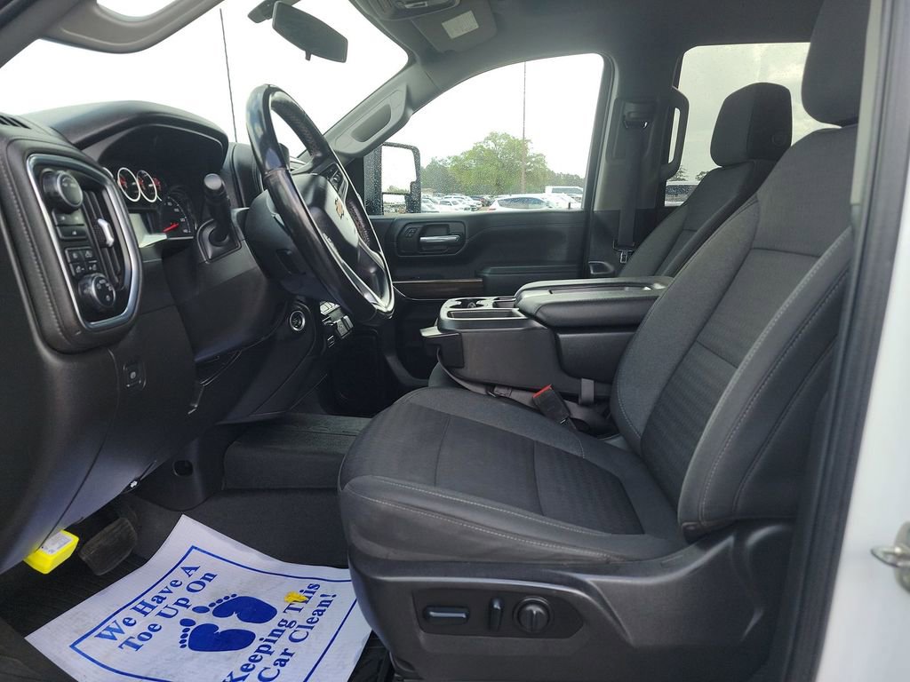 Used 2023 Chevrolet Silverado 2500 LT w/ Convenience Package image 3