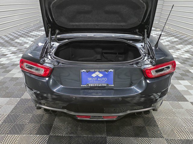 Used 2020 FIAT 124 Spider Abarth w/ Convenience Group RWD image 31