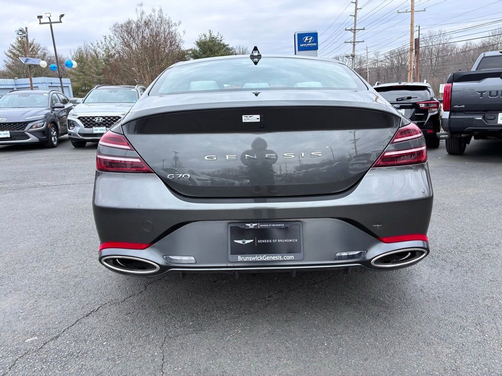 Used 2025 Genesis G70 2.5T image 6