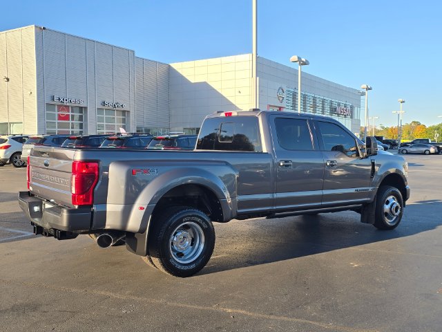 Used 2021 Ford F350 Lariat w/ Lariat Ultimate Package AWD/4WD image 3