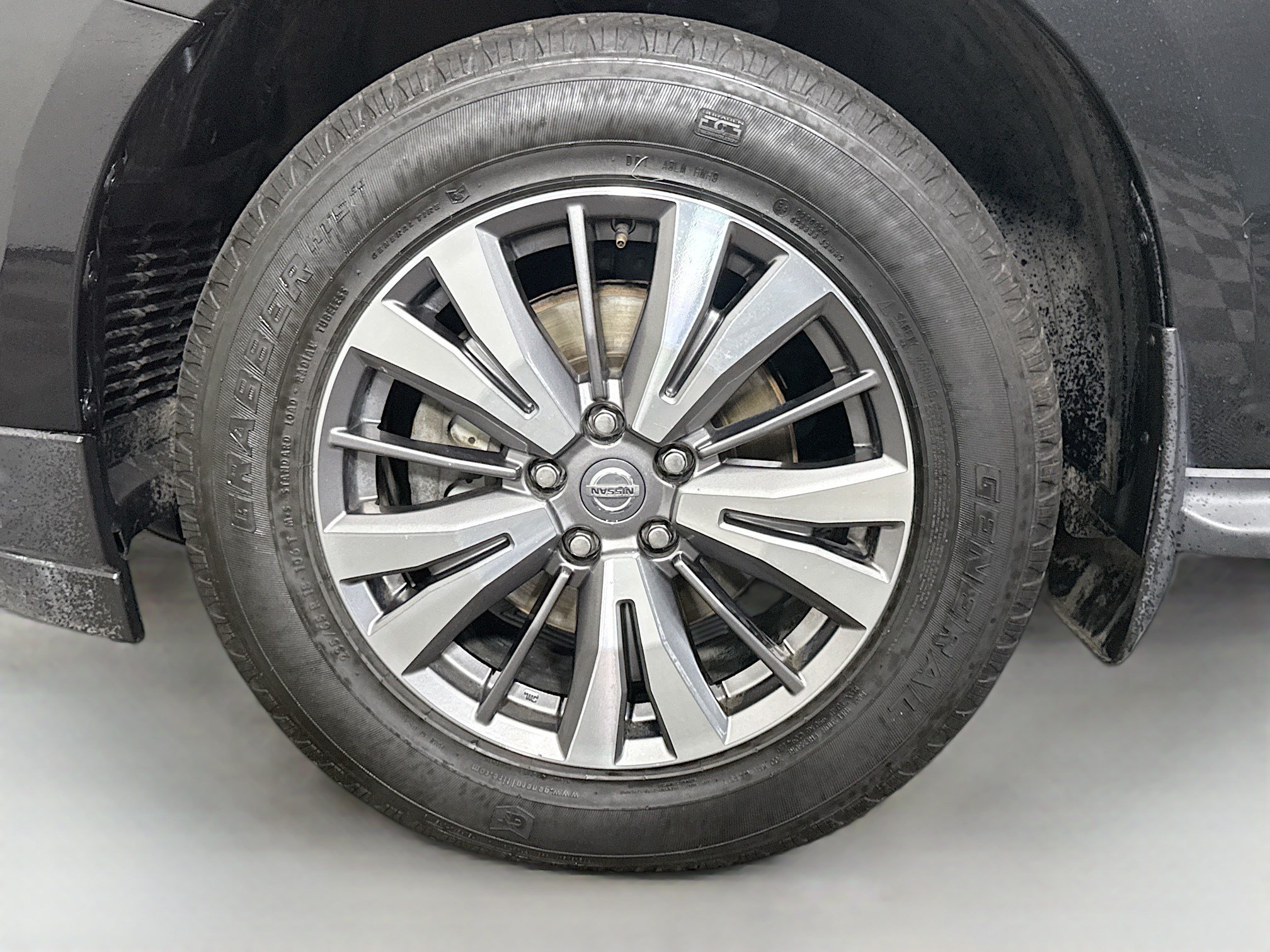 Used 2019 Nissan Pathfinder S AWD/4WD image 38