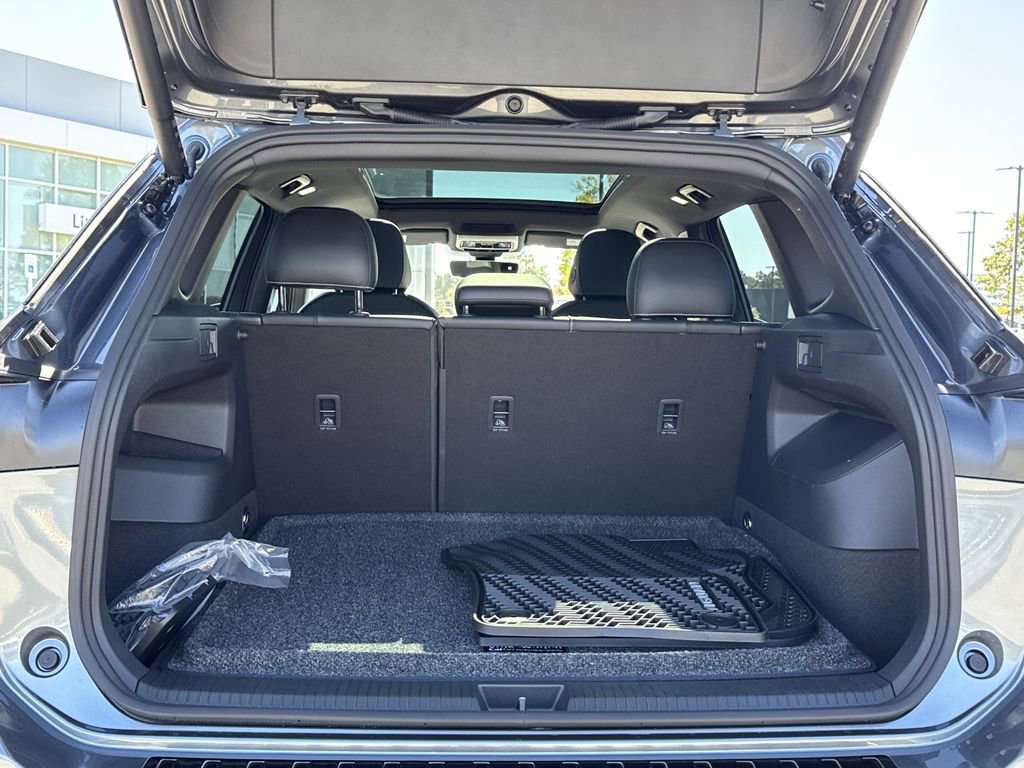 New 2026 Volkswagen Tiguan SE R-Line image 16