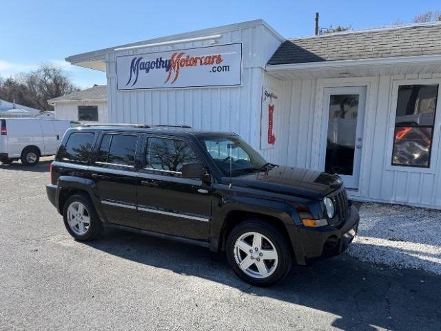 Used 2010 Jeep Patriot Latitude image 1