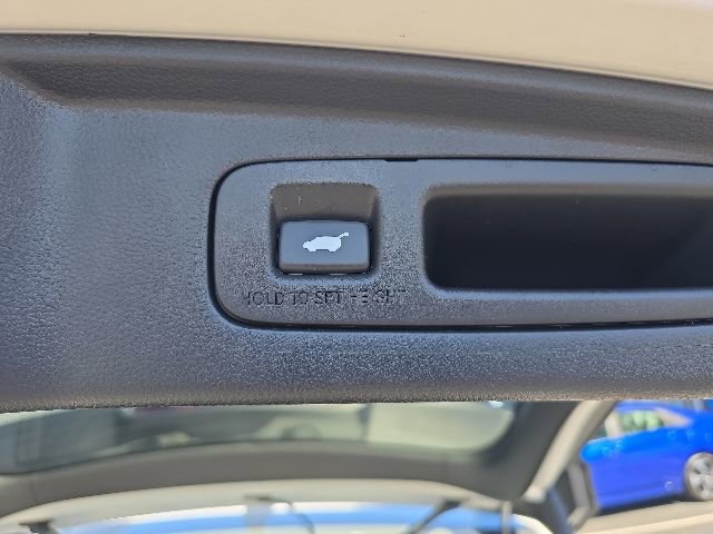 Used 2024 Honda CR-V EX-L image 11