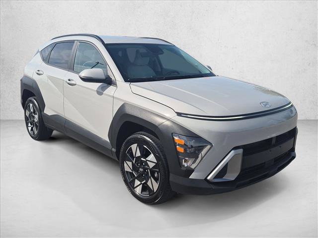 Used 2025 Hyundai Kona SEL AWD/4WD image 3