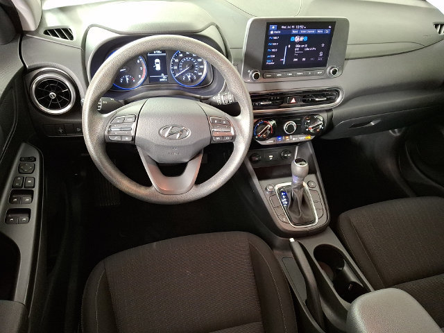 Used 2023 Hyundai Kona SEL AWD/4WD image 2