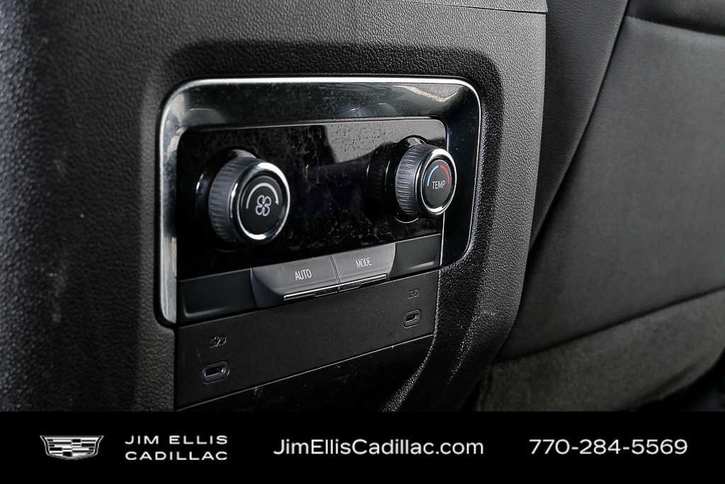 Used 2025 Chevrolet Tahoe LT RWD image 18