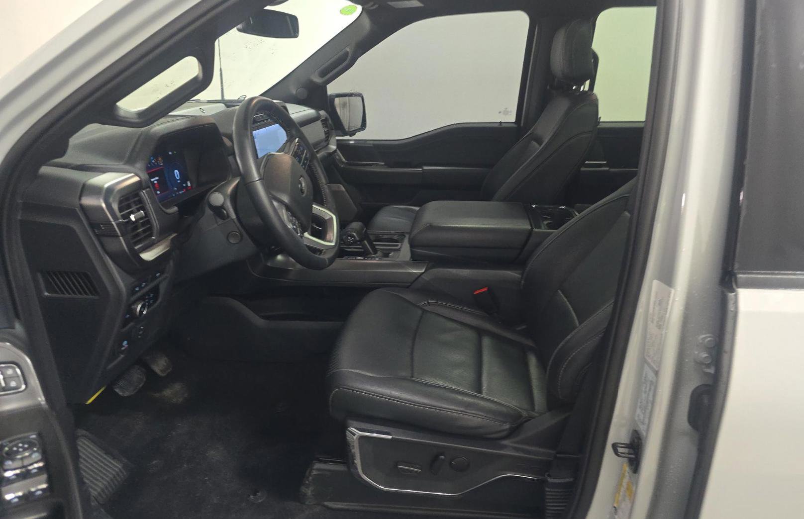 Used 2024 Ford F150 Lariat AWD/4WD image 7
