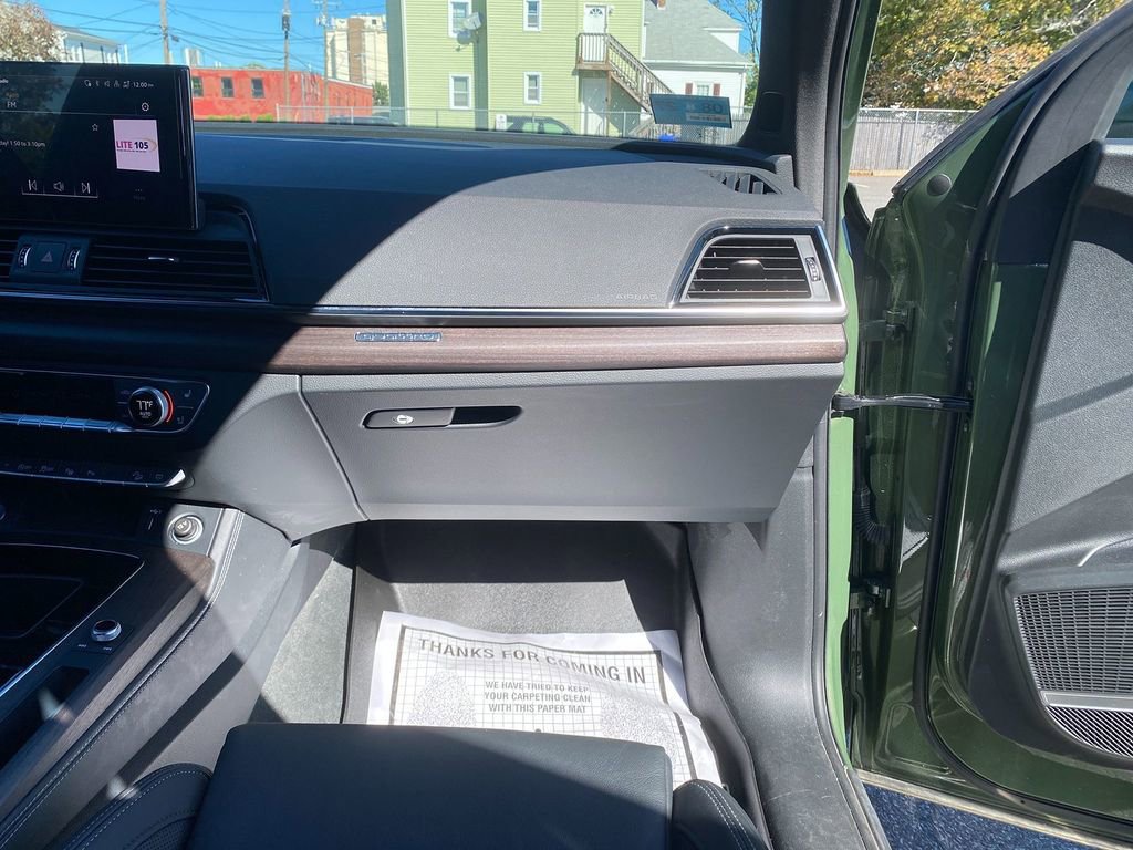 Used 2021 Audi Q5 Prestige w/ Prestige Package image 29
