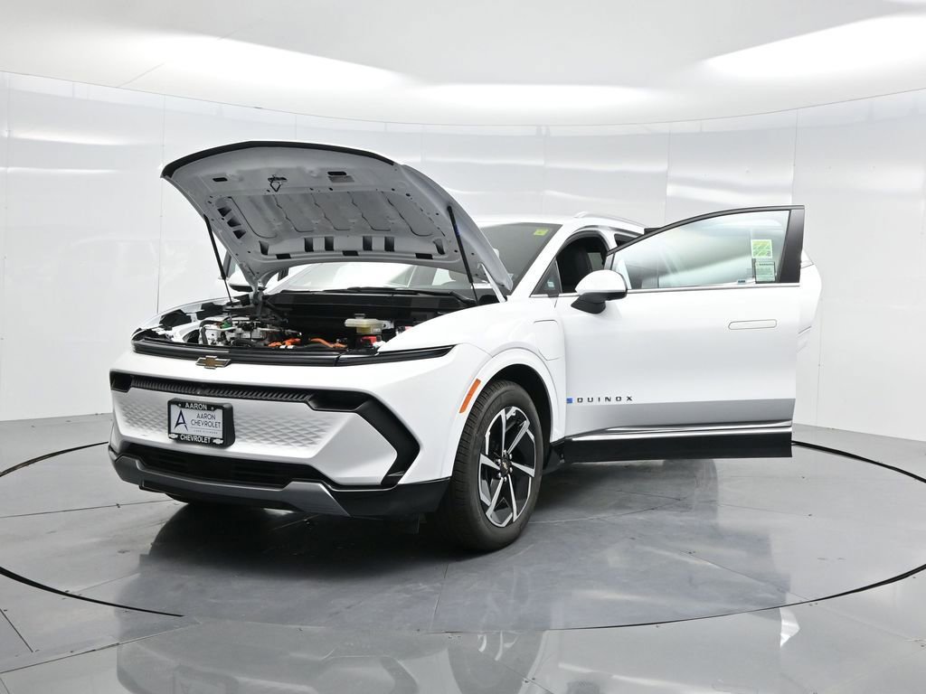 Used 2025 Chevrolet Equinox EV LT w/ Convenience Package image 42