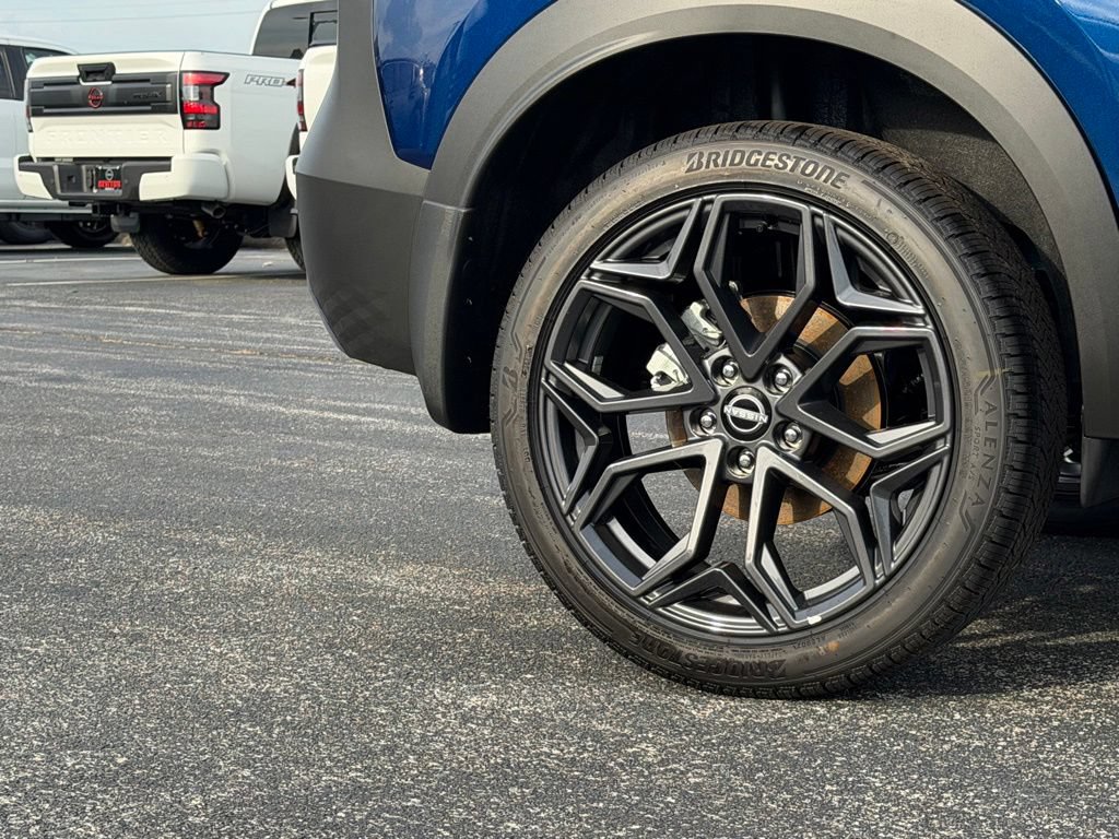 New 2026 Nissan Kicks SR FWD image 30