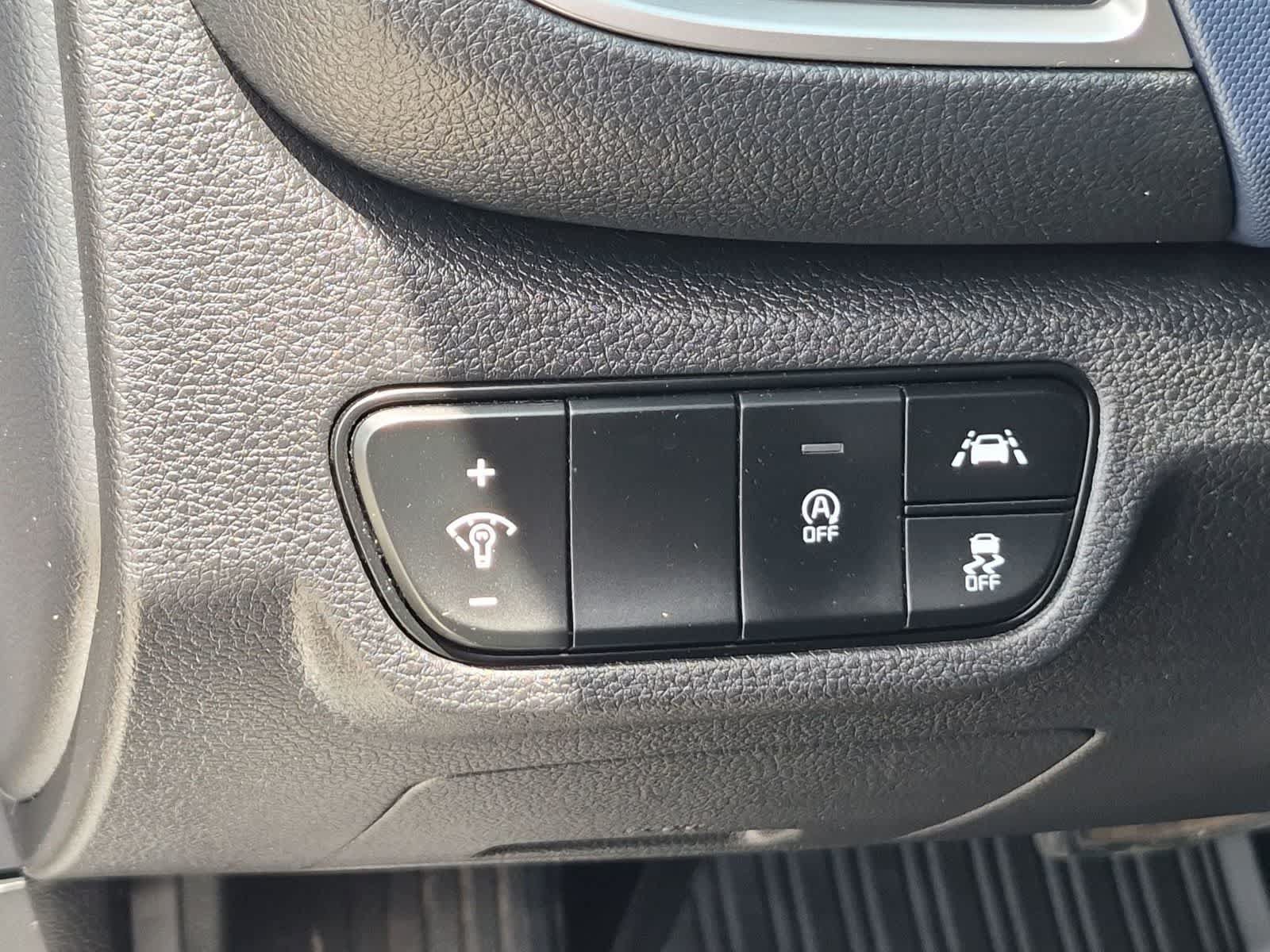 Used 2023 Kia Seltos S w/ Navigation Package FWD image 18