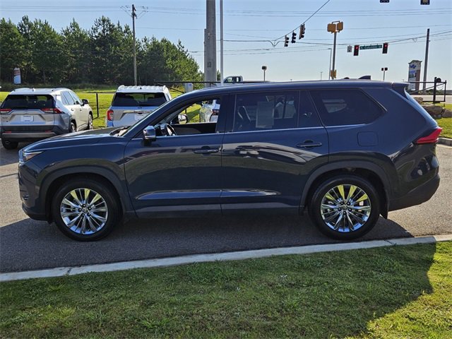 Used 2024 Toyota Grand Highlander Platinum image 4