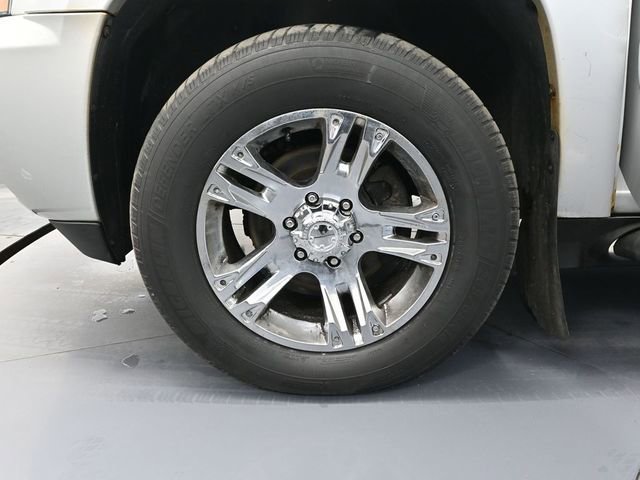Used 2010 Chevrolet Tahoe LT w/ Luxury Package image 18