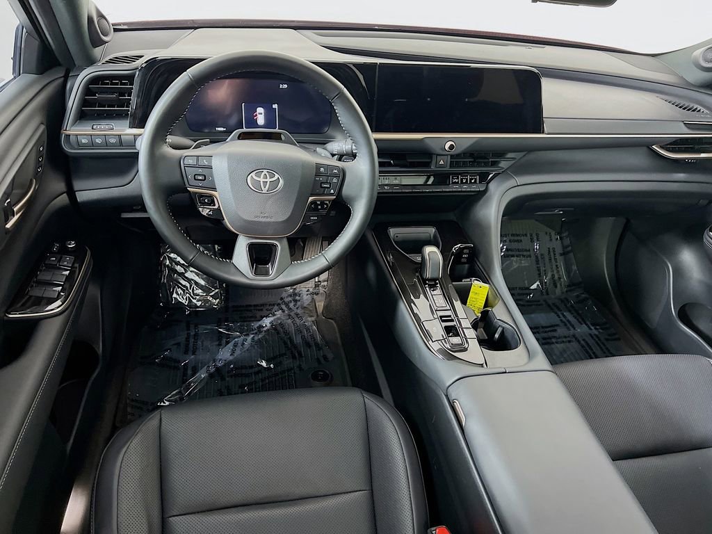 Used 2025 Toyota Crown Signia w/ Advanced Technology Package image 22