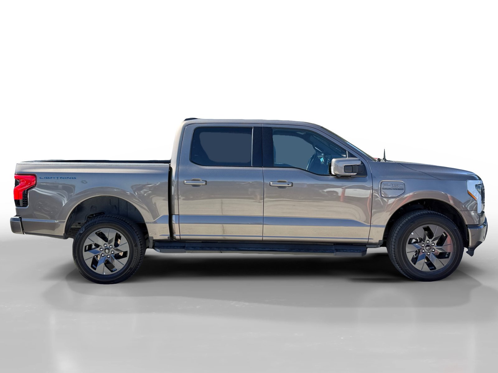 Used 2022 Ford F150 Lightning Lariat AWD/4WD image 6