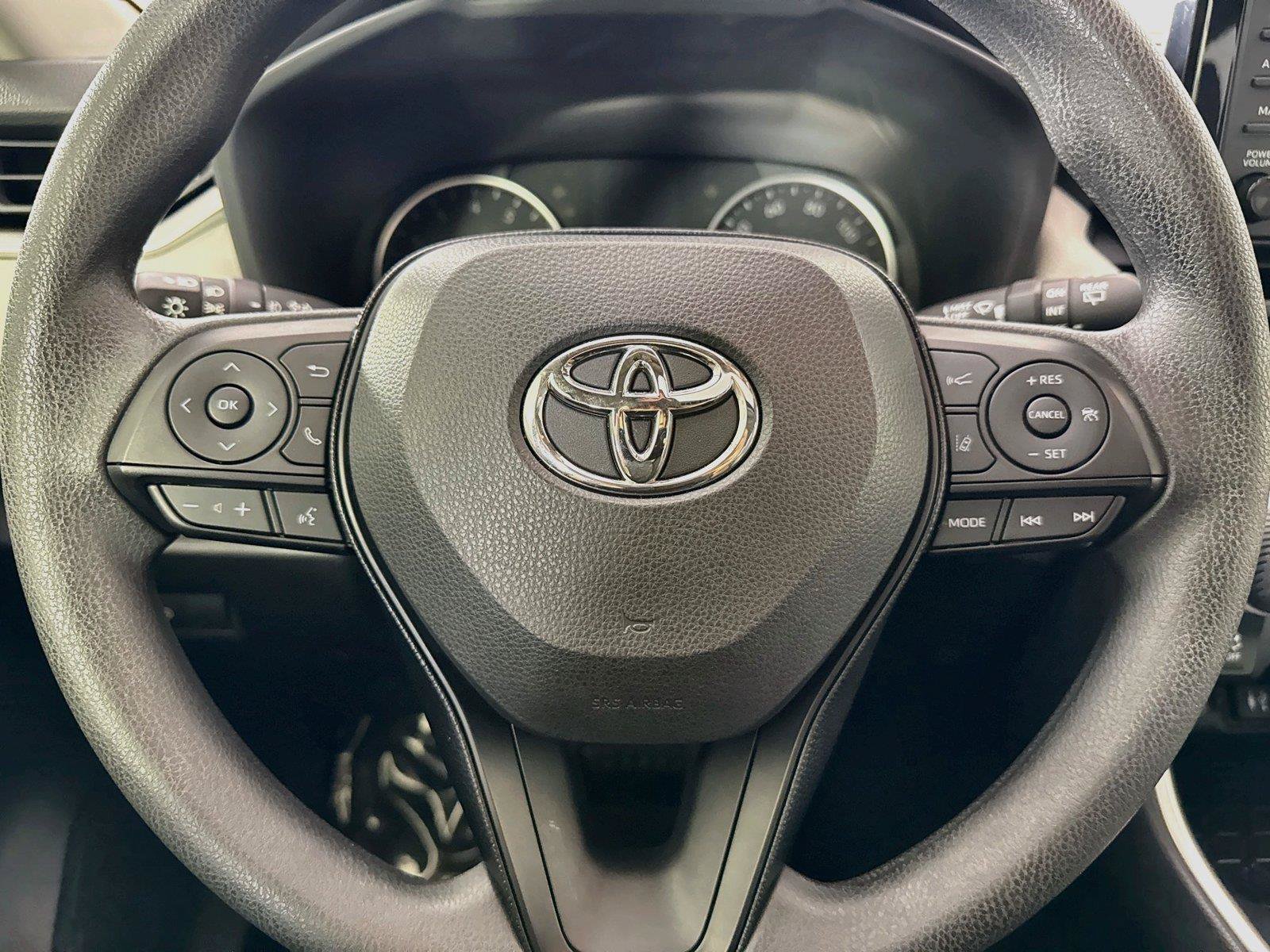 Used 2019 Toyota RAV4 XLE FWD image 15