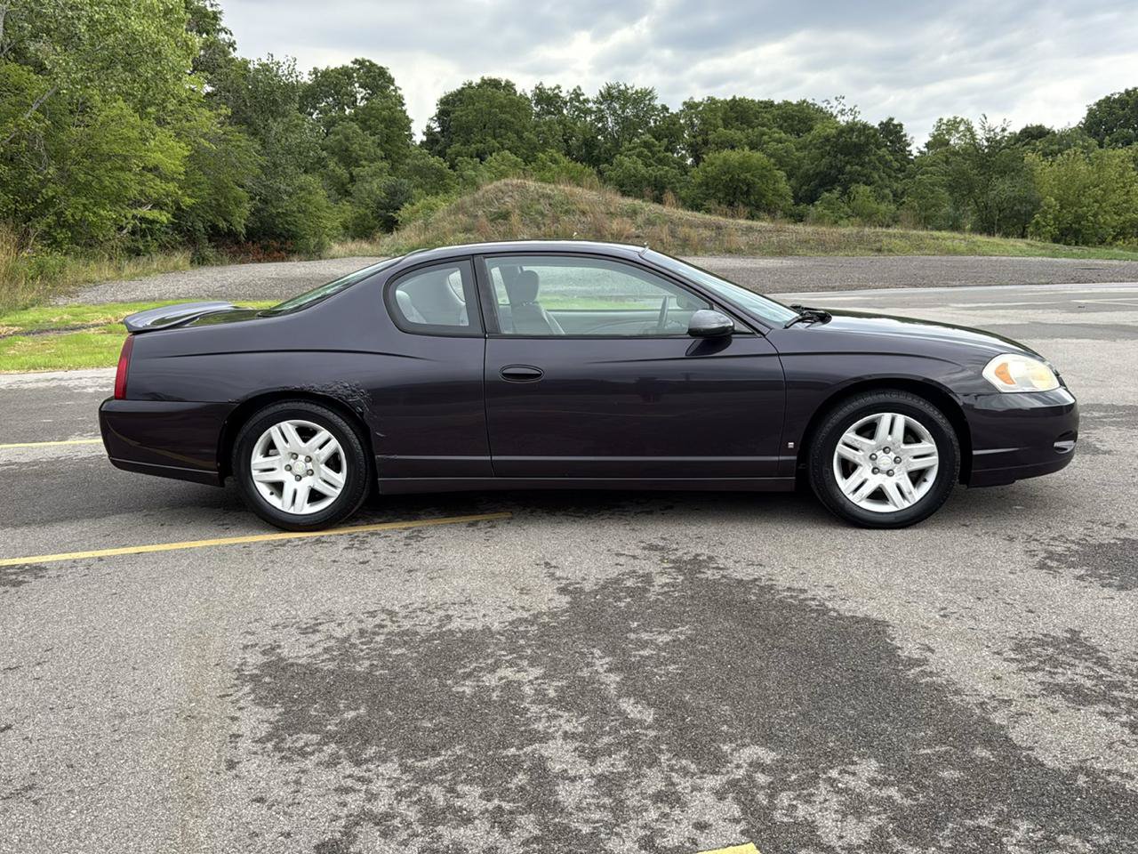 Used 2007 Chevrolet Monte Carlo LT FWD image 4