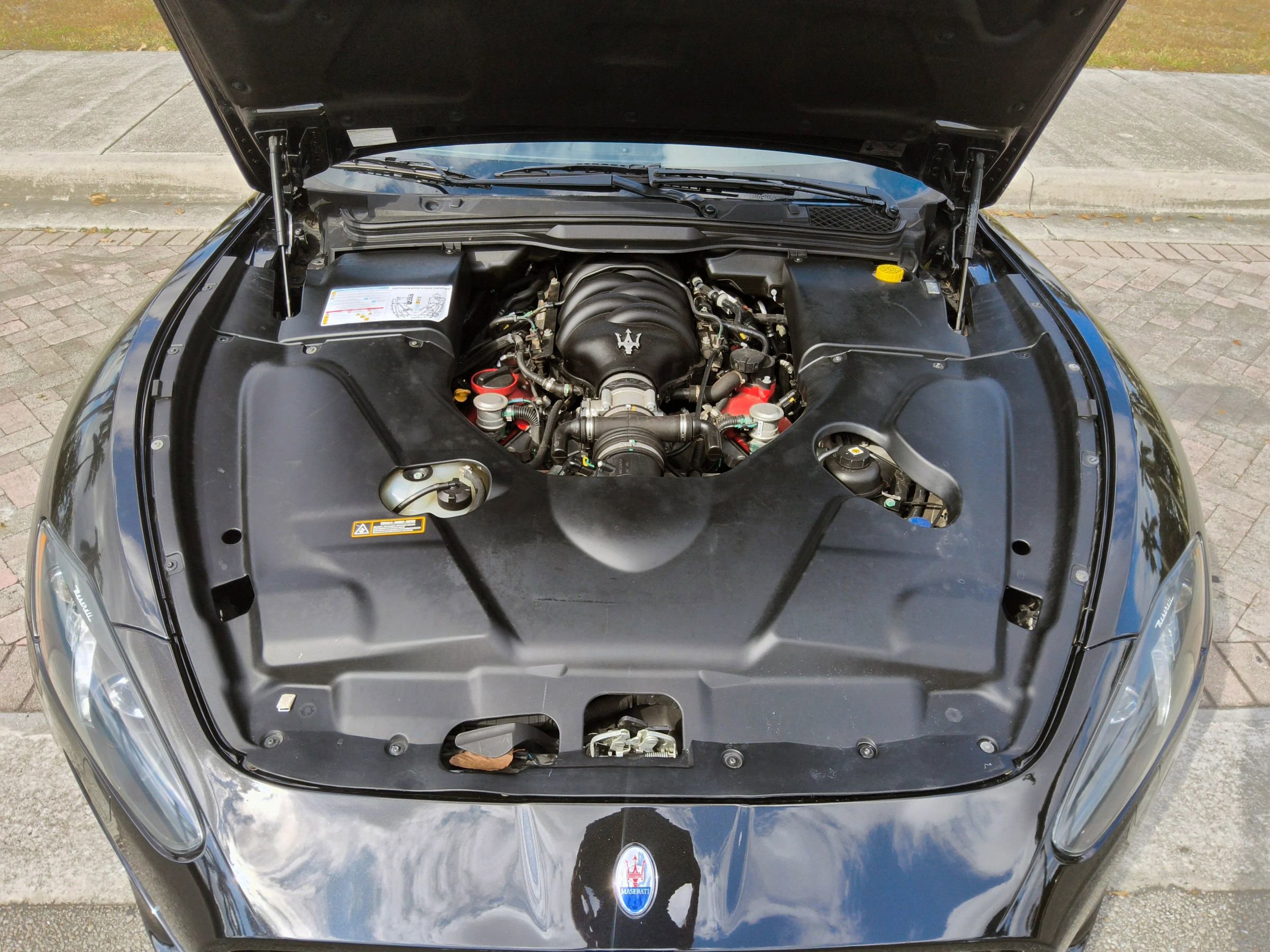 Used 2016 Maserati GranTurismo Sport image 34