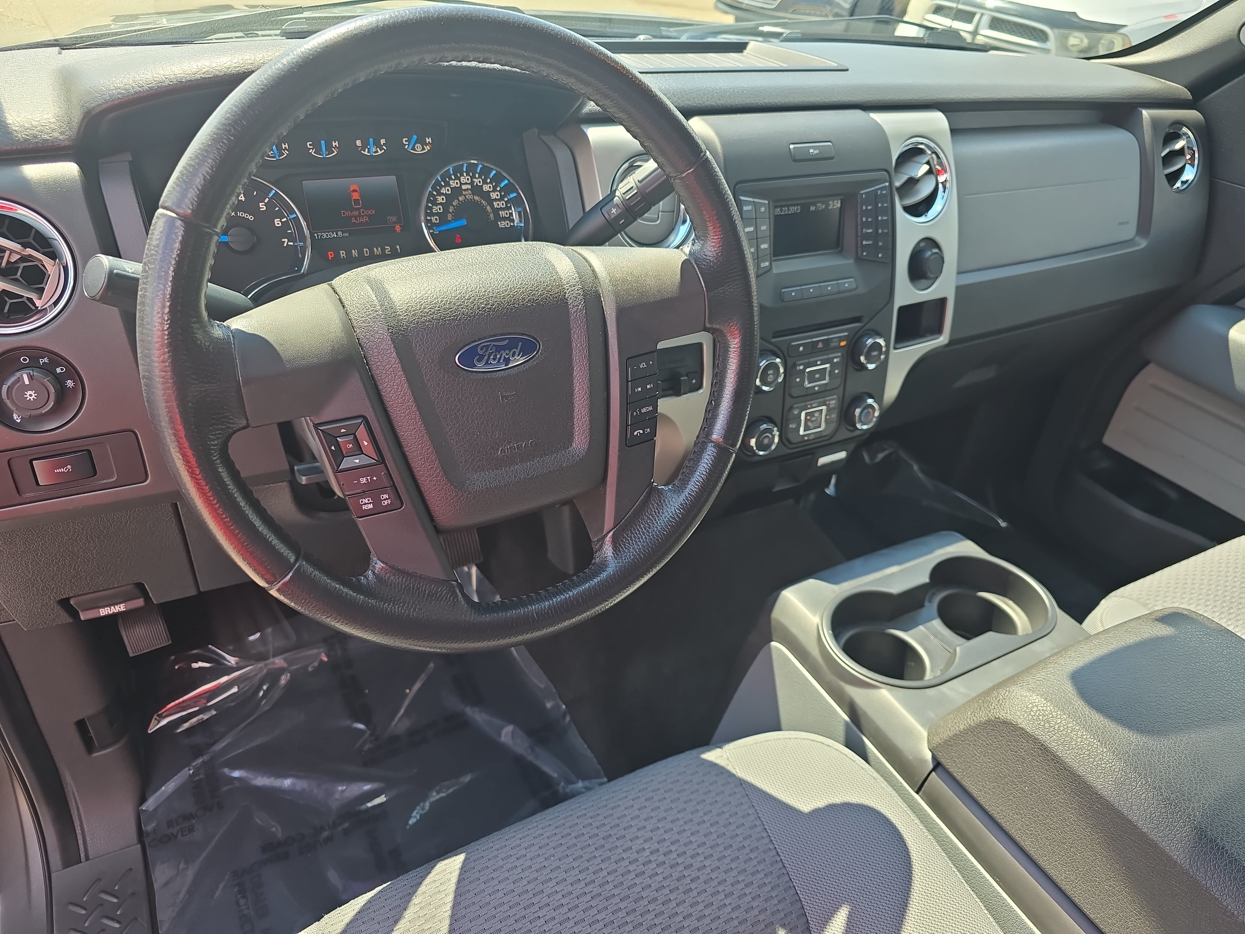 Used 2013 Ford F150 XLT w/ Luxury Equipment Group RWD image 18