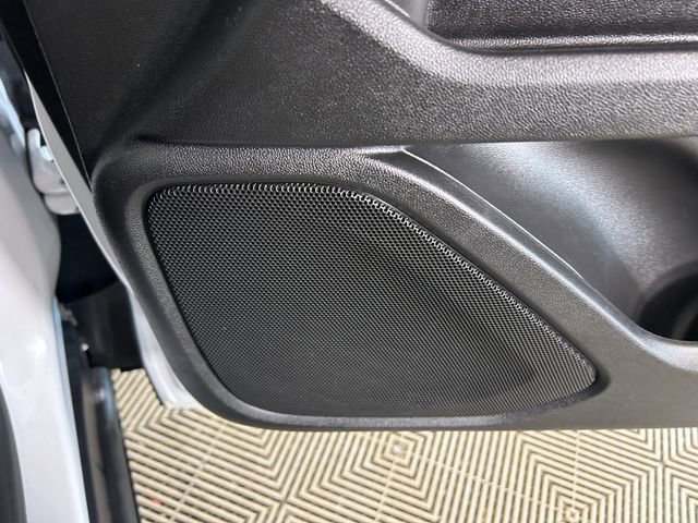 Used 2023 GMC Terrain SLE w/ Driver Convenience Package image 30