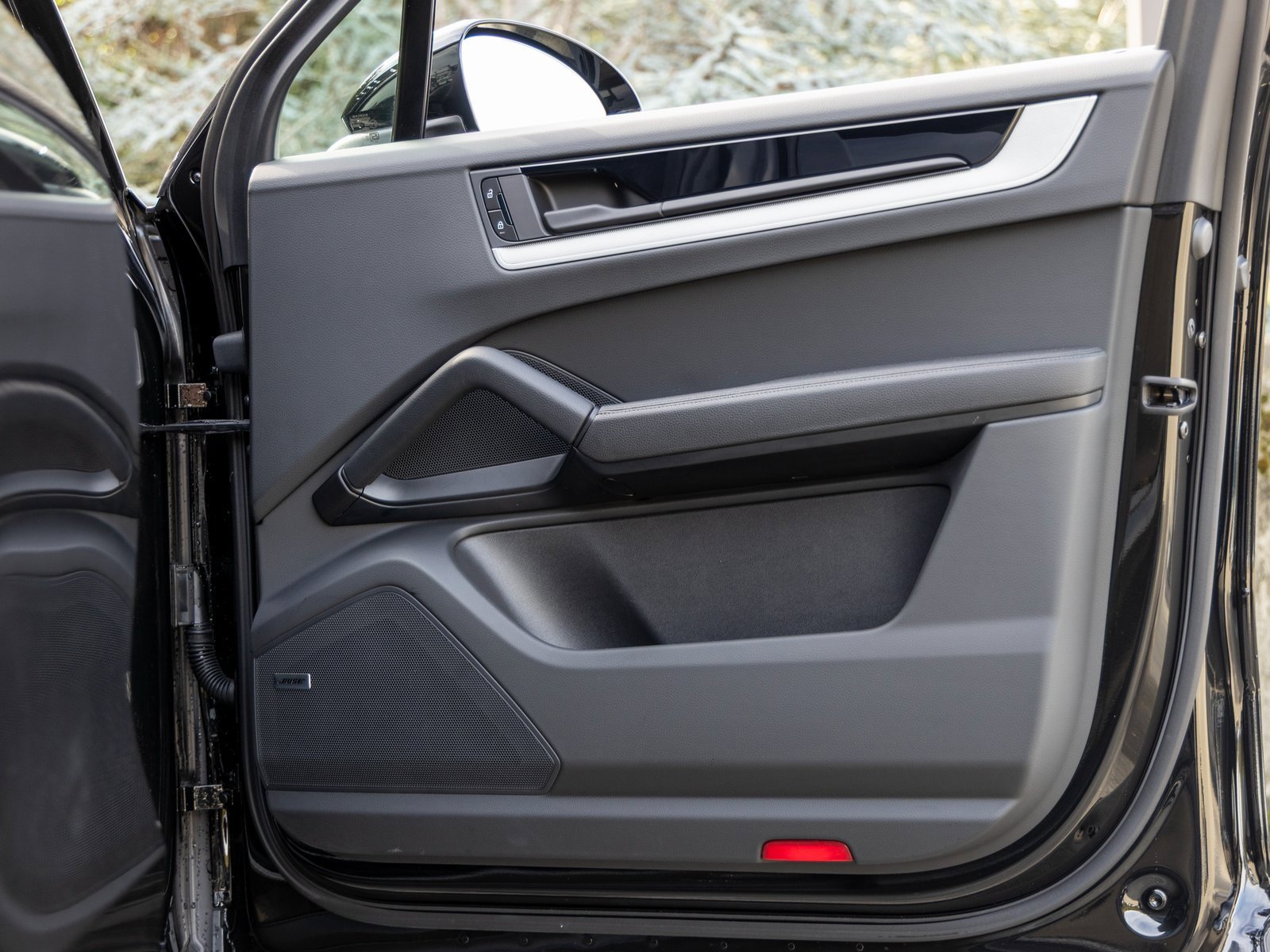 Certified 2025 Porsche Cayenne image 50