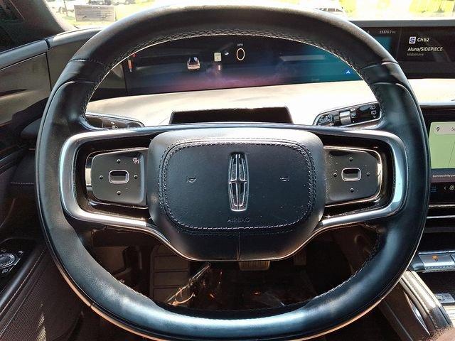 Used 2024 Lincoln Nautilus Premier w/ Jet Appearance Package AWD/4WD image 15