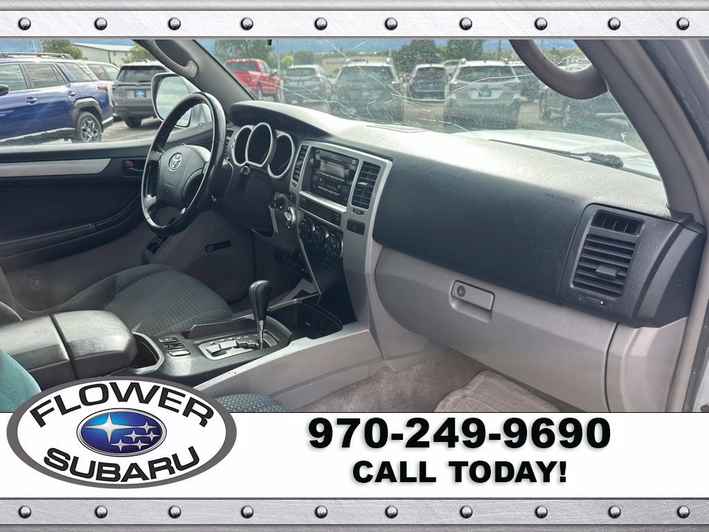 Used 2005 Toyota 4Runner Sport AWD/4WD image 10