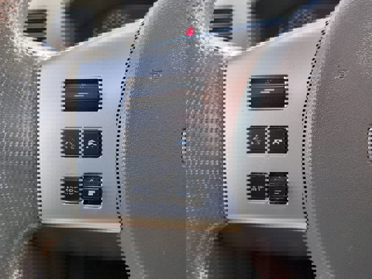 Used 2019 Nissan Frontier SV image 23