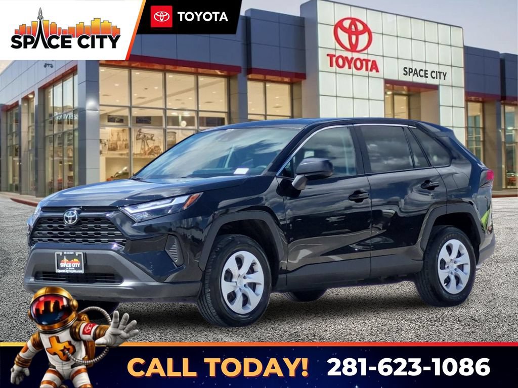 Used 2025 Toyota RAV4 LE AWD/4WD image 1