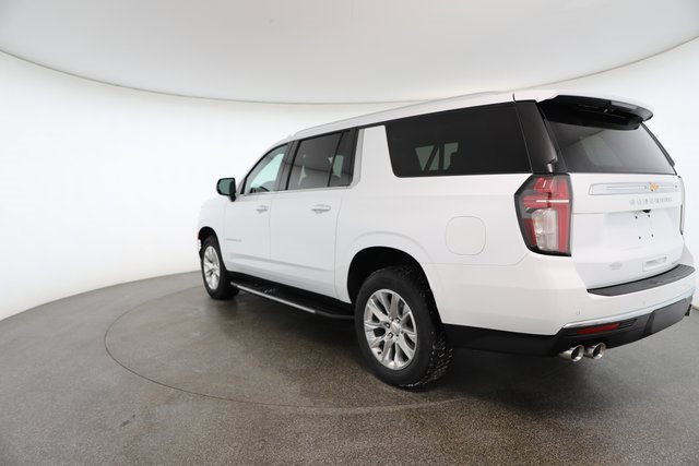 Used 2023 Chevrolet Suburban Premier image 10