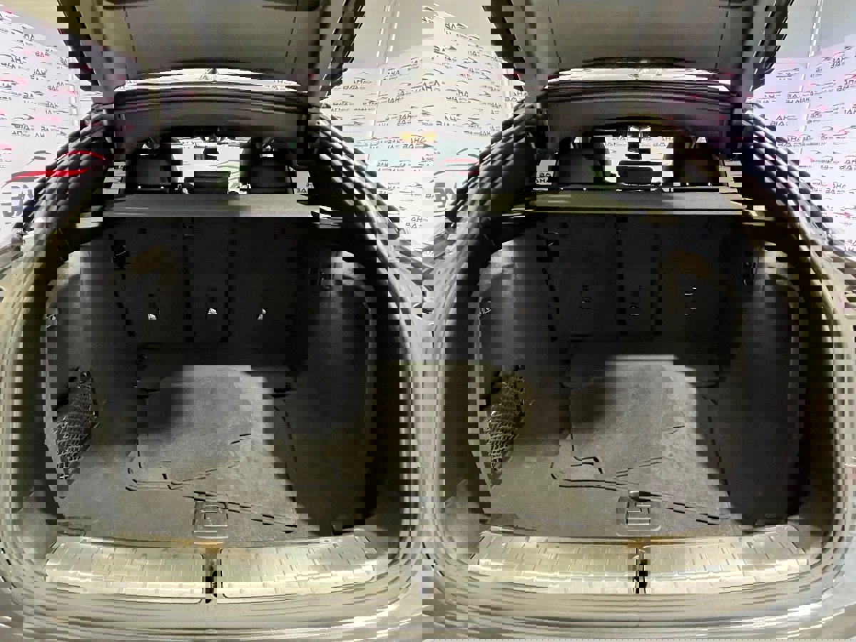 Used 2023 BMW X4 xDrive30i w/ Parking Assistance Package image 33