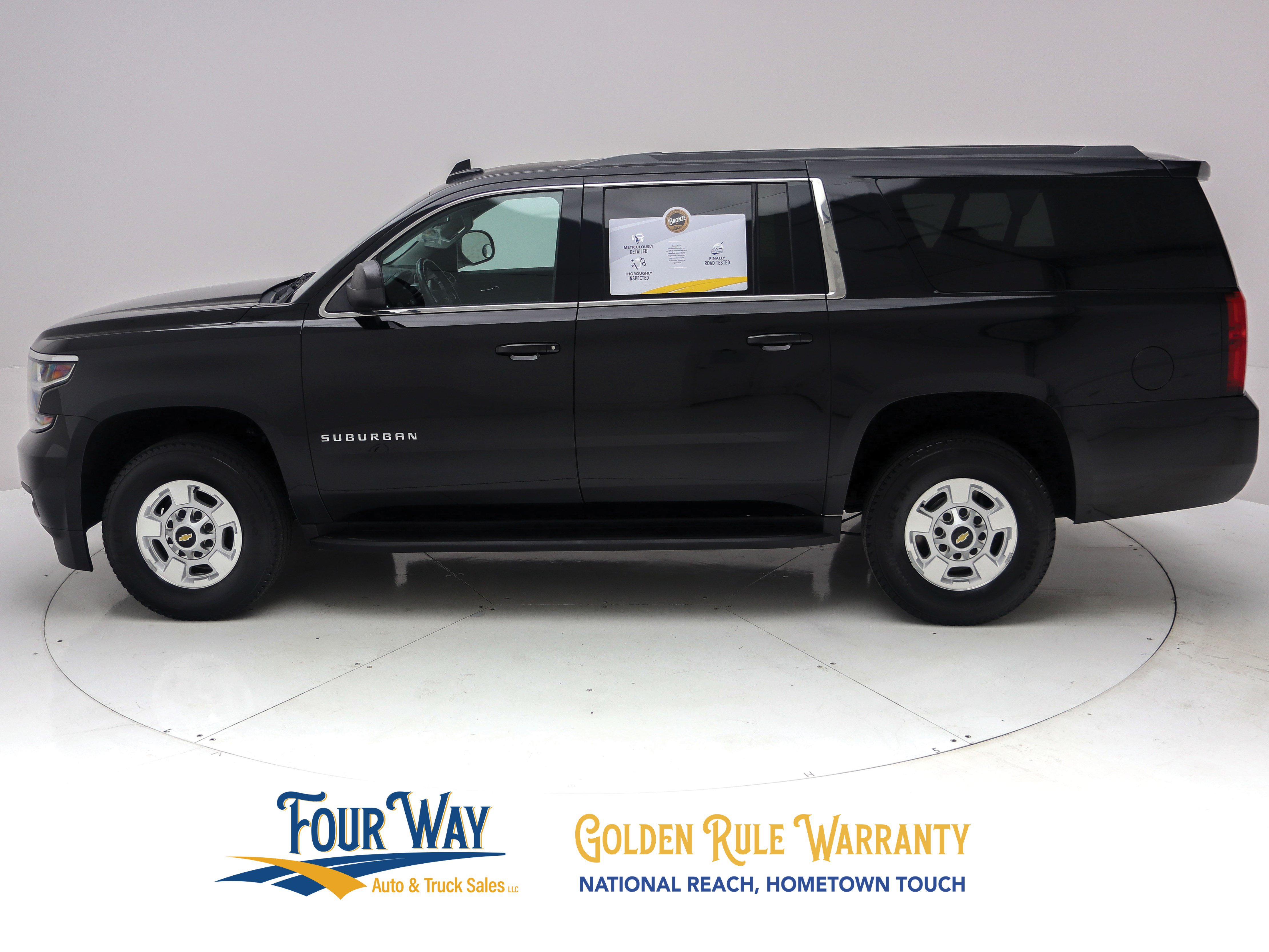 Used 2017 Chevrolet Suburban 3500 LS w/ Driver Alert Package AWD/4WD image 7
