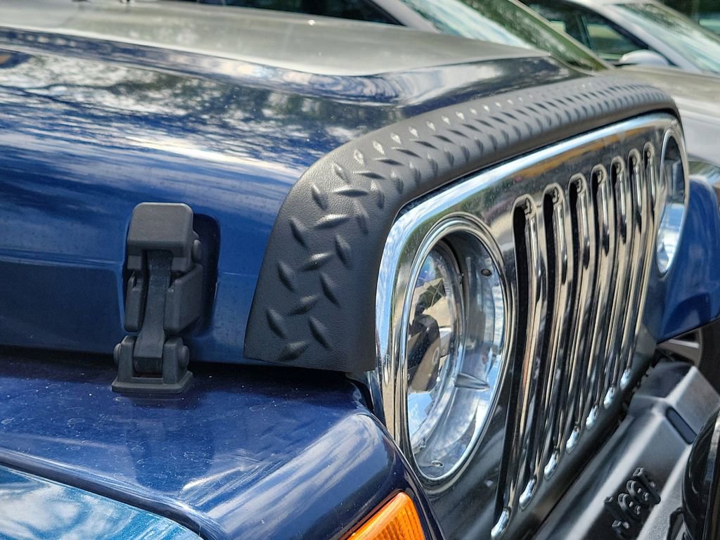 Used 2005 Jeep Wrangler Unlimited AWD/4WD image 8